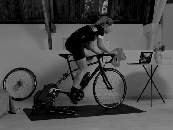 T2980_Tacx_FLUX-2-Smart_Img-2_TDA_Online-RGB_1200x900pxbW.jpg