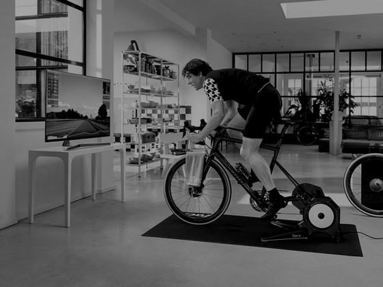 T2980_Tacx_FLUX-2-Smart_Img-3_TDA_Online-RGB_1200x900pxbw.jpg